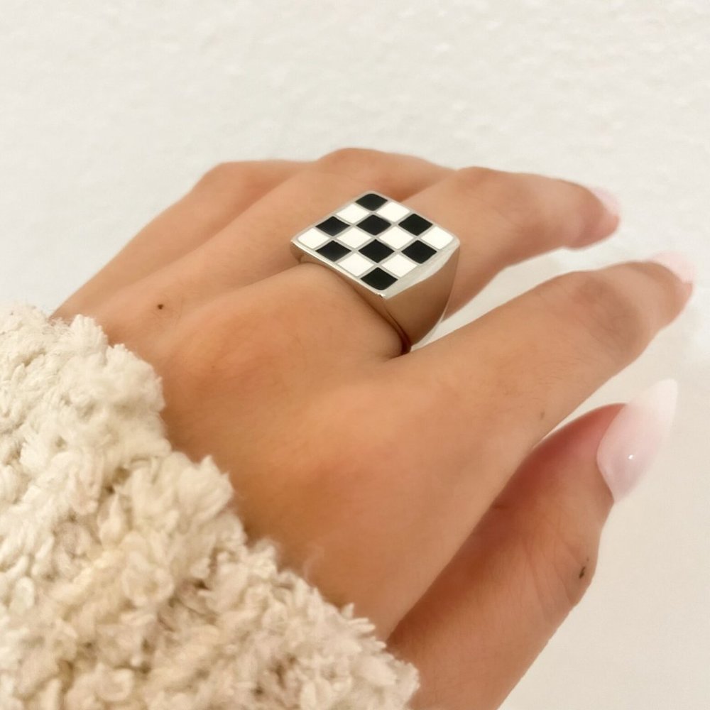 925 Sterling Silver Black & White Checkered Ring Square Ring - Picture 5 of 6